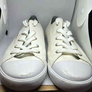 Tommy Hilfiger shoes  Size 8M